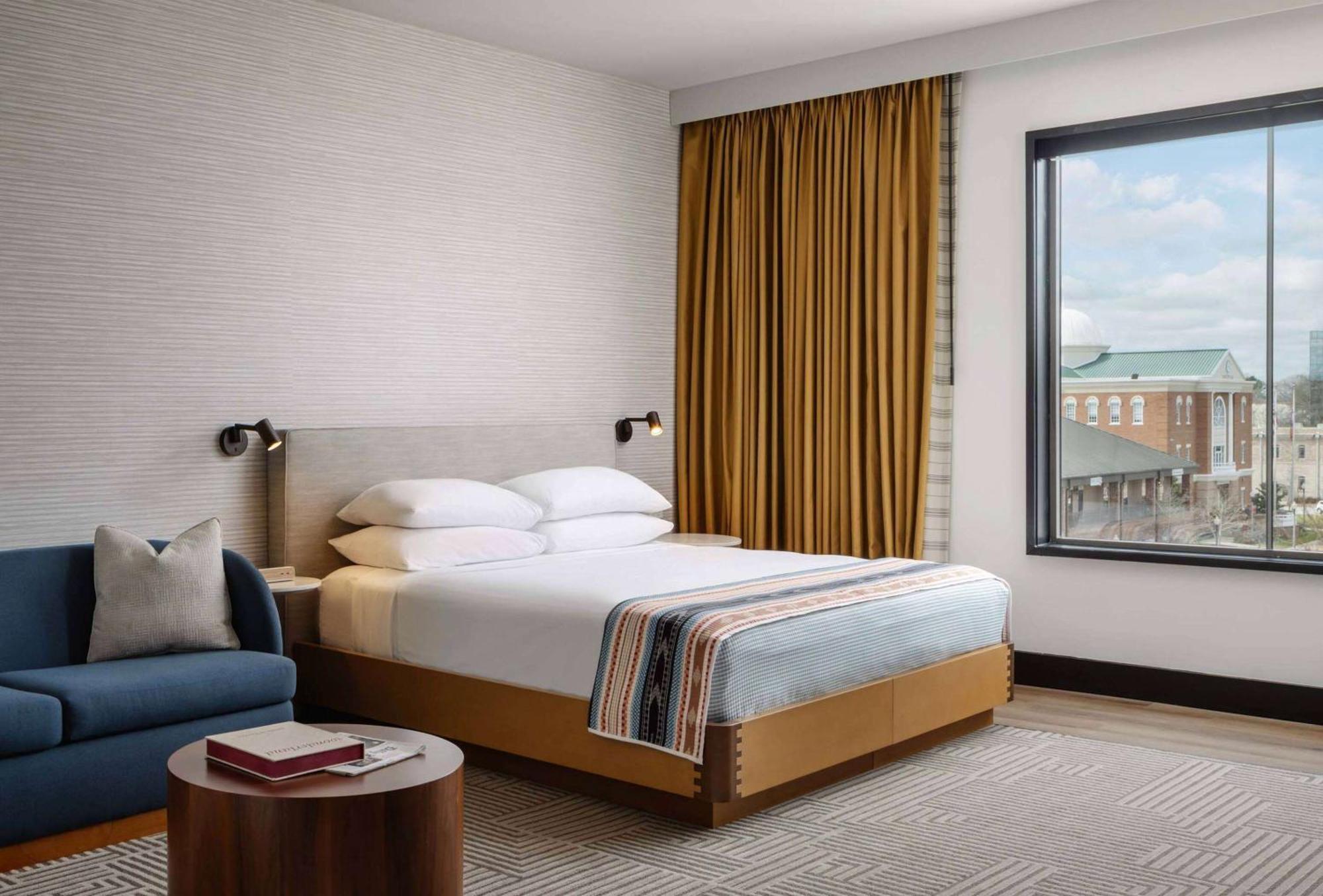 Hotel Tupelo, A Wyndham Hotel מראה חיצוני תמונה